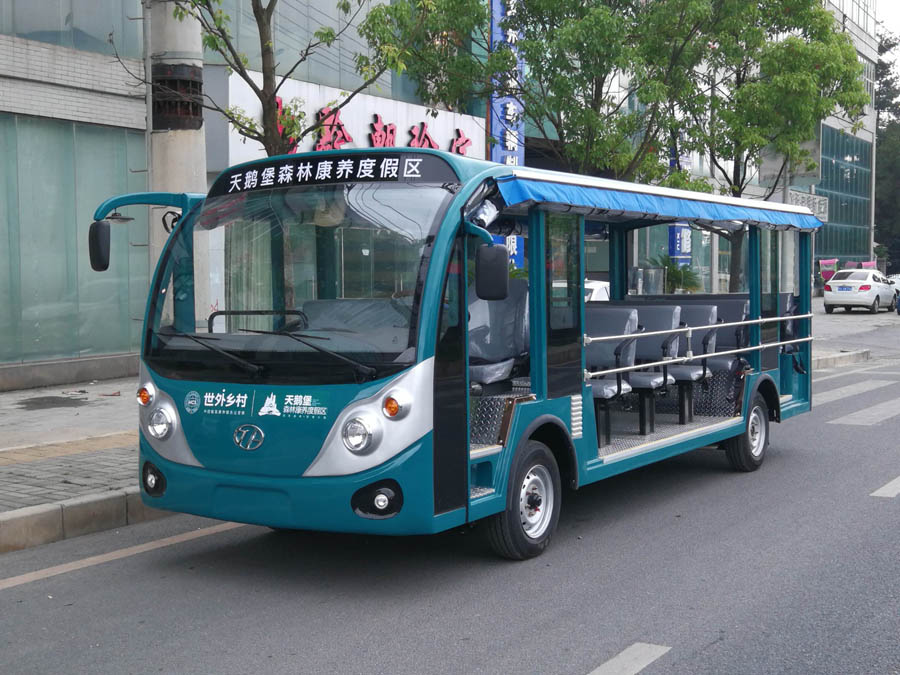 赤水天鹅堡23座传奇款燃油观光车